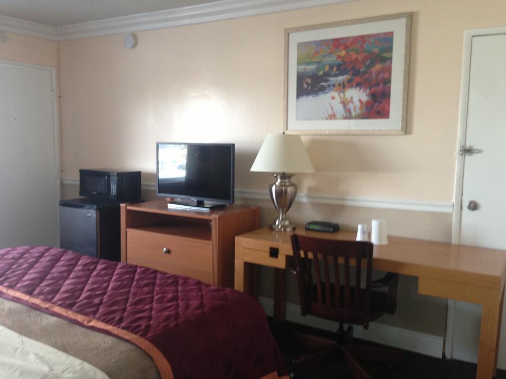 Americas Best Value Inn - Downtown Oakland/Lake Merritt Quarto foto